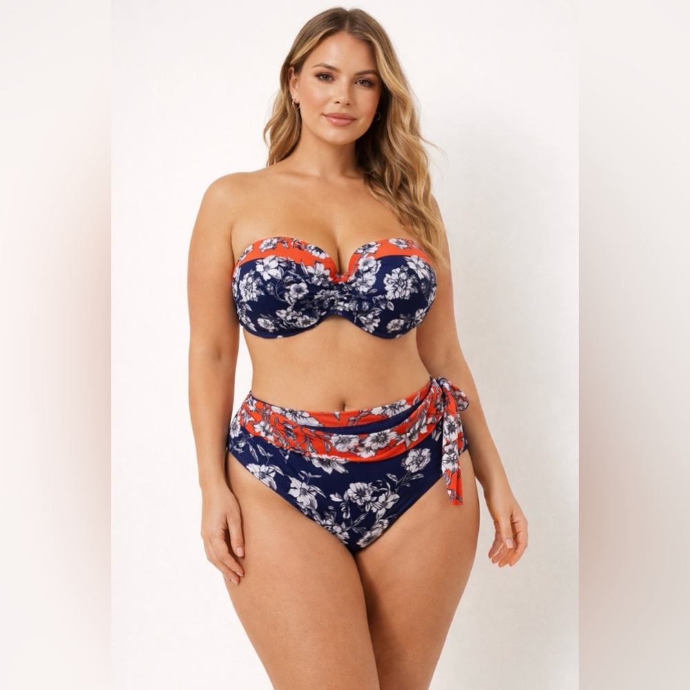 Chic, flattering, and beautifully supportive, this La Vie en Rose Aqua
